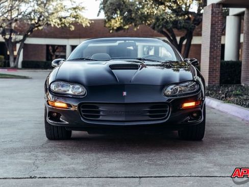 Used 1999 Chevrolet Camaro Z28 w/ SS Performance/Appearance Pkg image 15