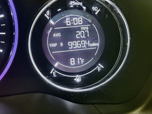 Used 2016 Honda HR-V LX image 12
