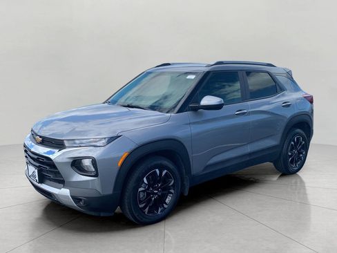 Used 2023 Chevrolet TrailBlazer LT FWD image 4