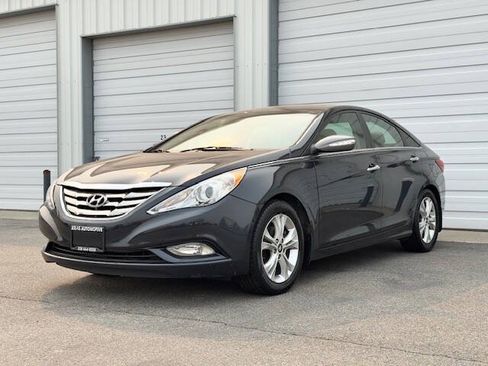 Used 2013 Hyundai Sonata Limited FWD image 2