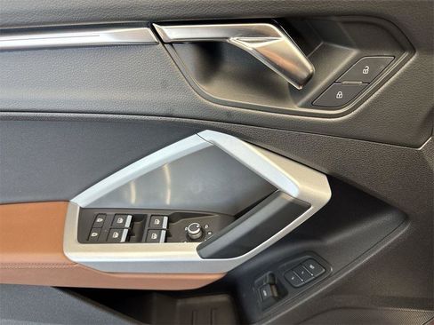 Used 2023 Audi Q3 2.0T Premium Plus w/ Premium Plus Package image 13