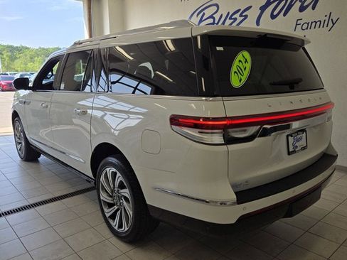 Used 2024 Lincoln Navigator L Reserve w/ Equipment Group 201A image 17
