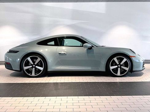 Used 2025 Porsche 911 Carrera image 11