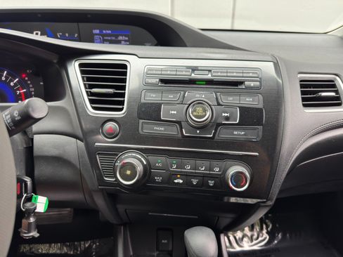 Used 2013 Honda Civic LX image 22
