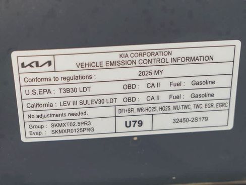 Certified 2025 Kia Sportage EX FWD image 27