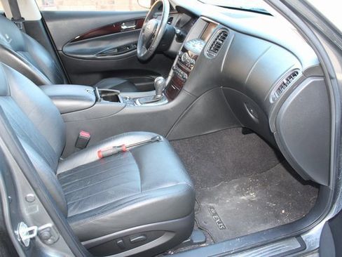 Used 2011 INFINITI EX35 Journey w/ Premium Pkg image 16