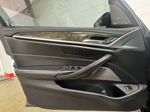 Used 2017 BMW 540i xDrive AWD/4WD image 9