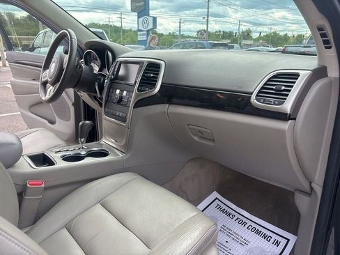 Used 2013 Jeep Grand Cherokee Laredo image 31