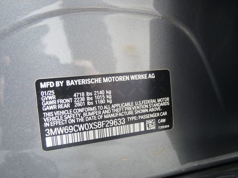 Certified 2025 BMW 330i Sedan image 32