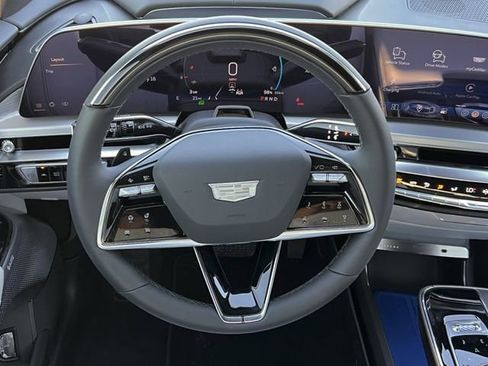 New 2026 Cadillac Lyriq Signature Luxury image 11