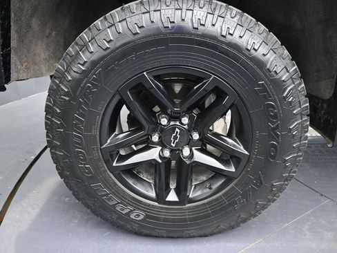 Used 2020 Chevrolet Silverado 1500 Custom Trail Boss w/ Custom Convenience Package image 25