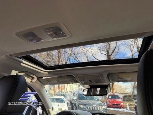 Used 2019 MAZDA CX-5 Touring image 22