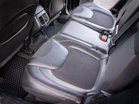 Used 2018 Jeep Cherokee Trailhawk w/ Cold Weather Group image 27