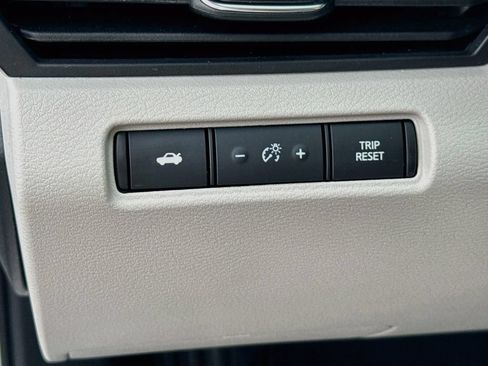 Used 2022 Nissan Altima 2.5 SV FWD image 10
