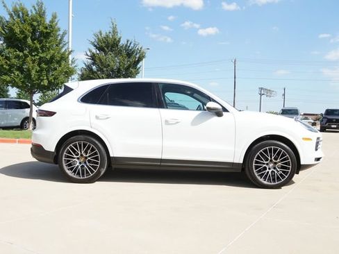 Used 2020 Porsche Cayenne AWD/4WD image 10