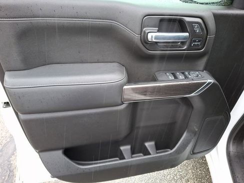 Used 2021 Chevrolet Silverado 1500 LTZ image 9
