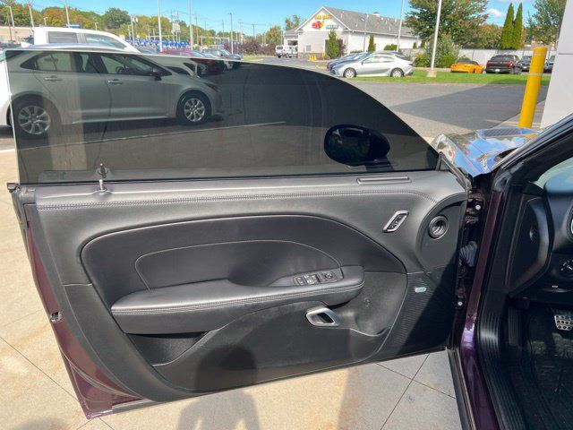 Used 2022 Dodge Challenger R/T Scat Pack w/ Dynamics Package RWD image 27