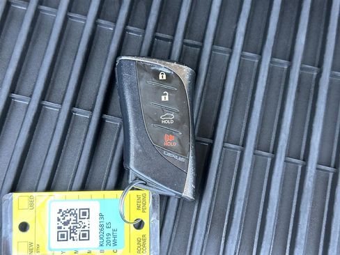 Used 2019 Lexus ES 350 image 21