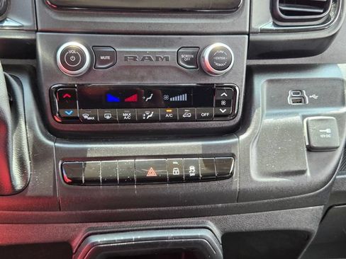 Used 2023 RAM ProMaster 2500 FWD image 18