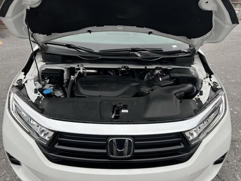 Used 2023 Honda Odyssey EX-L image 28