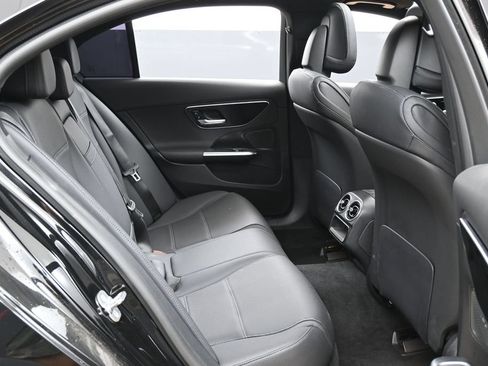 Used 2024 Mercedes-Benz C 300 Sedan image 34