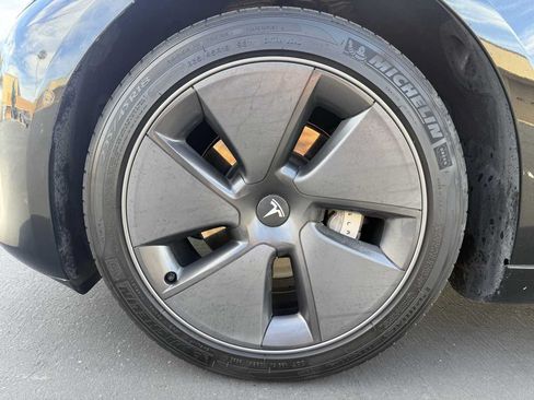 Used 2021 Tesla Model 3 Long Range AWD/4WD image 8