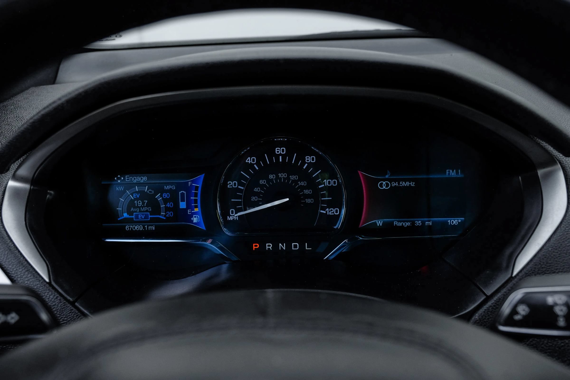 Used 2017 Lincoln MKZ Reserve FWD image 27
