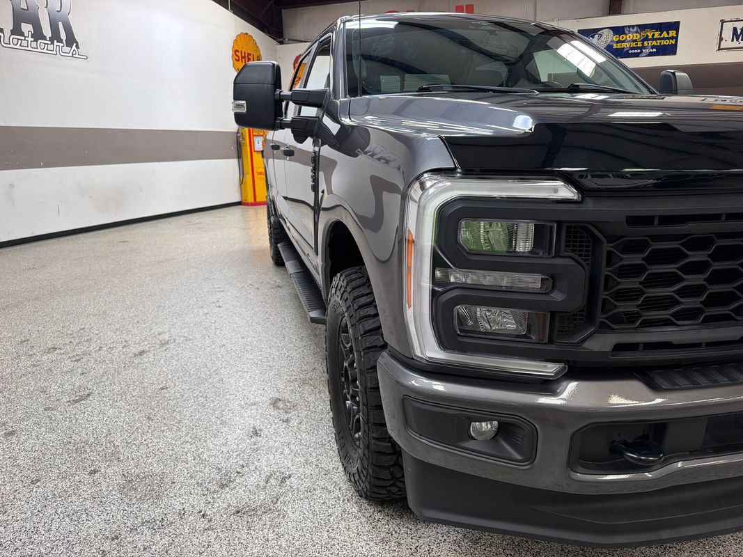 Used 2023 Ford F250 XL w/ STX Appearance Package AWD/4WD image 14