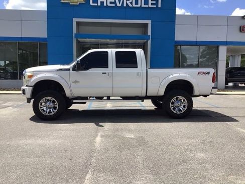 Used 2012 Ford F250 Lariat w/ Lariat Ultimate Pkg image 3