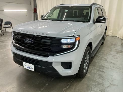New 2026 Ford Expedition Max Active AWD/4WD image 10