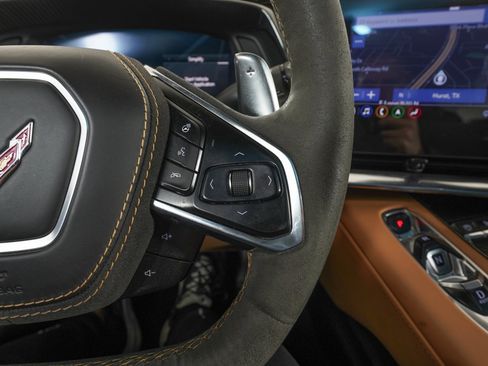 Used 2020 Chevrolet Corvette Stingray Premium Cpe w/ 3LT Preferred Equipment Group image 18