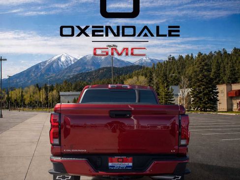 Used 2024 Chevrolet Colorado LT w/ LT Convenience Package III RWD image 6