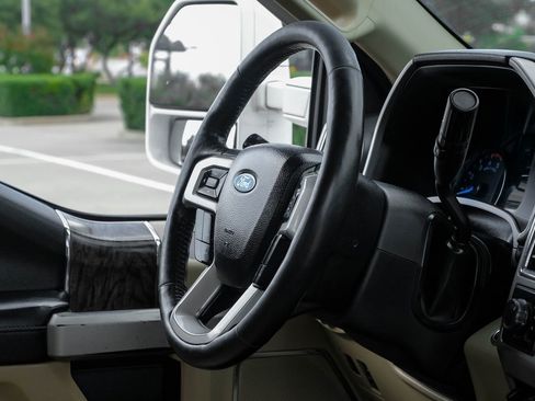 Used 2017 Ford F350 Lariat w/ Lariat Ultimate Package image 16