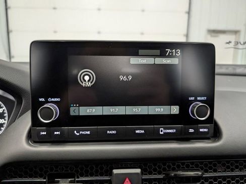 Used 2025 Honda HR-V LX image 19