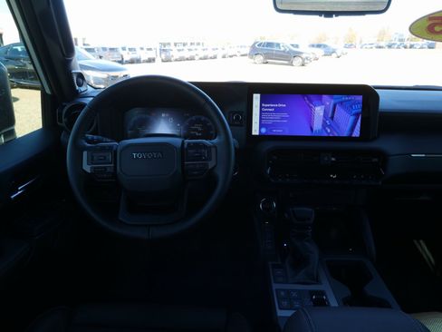 Used 2025 Toyota Land Cruiser image 21