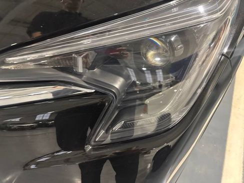 Used 2023 Subaru Ascent Limited AWD/4WD image 2