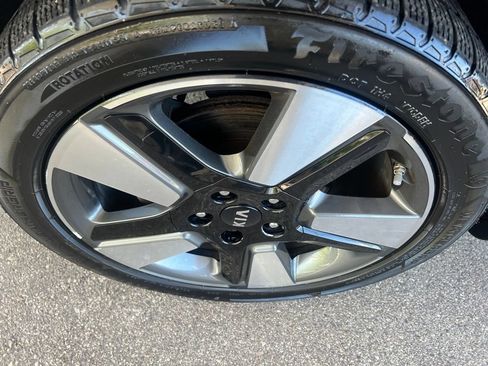 Used 2020 Kia Soul EX FWD image 44