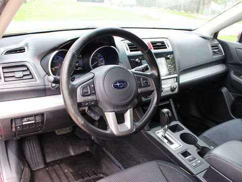 Used 2015 Subaru Outback 2.5i Premium AWD/4WD image 16