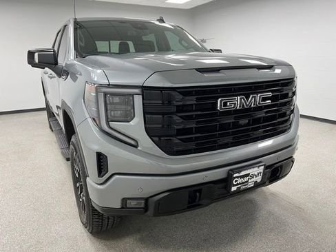 Used 2024 GMC Sierra 1500 Elevation w/ Elevation Premium Package AWD/4WD image 2