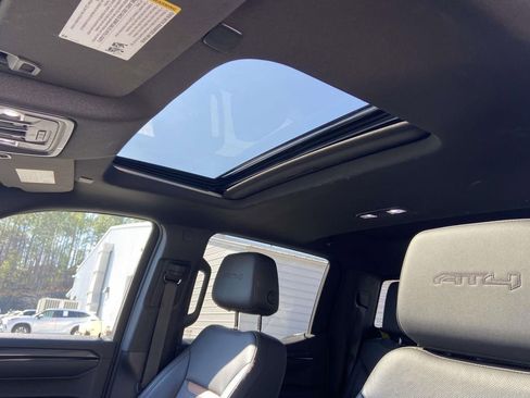 Used 2024 GMC Sierra 1500 AT4 w/ Technology Package image 17