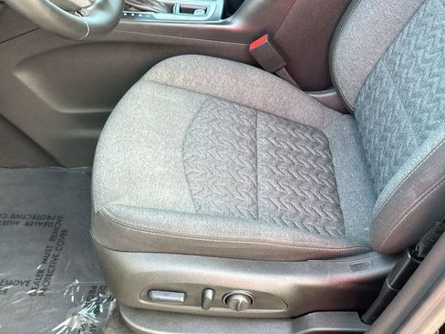 Certified 2024 Chevrolet Equinox LT image 19