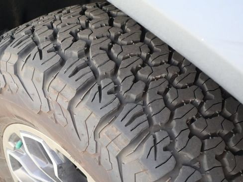 Used 2021 Chevrolet Colorado ZR2 AWD/4WD image 7