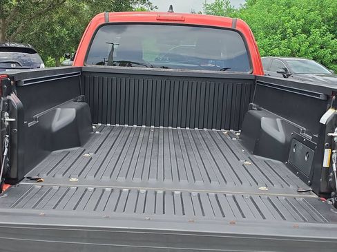 Used 2023 Toyota Tacoma SR RWD image 8