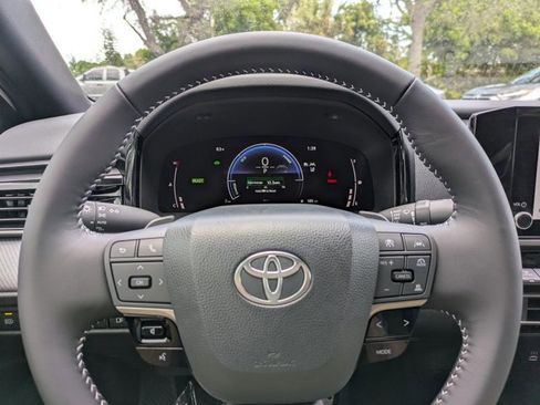 New 2026 Toyota Camry SE FWD image 23