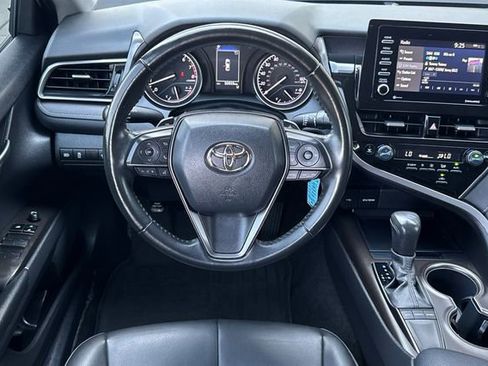 Used 2023 Toyota Camry SE FWD image 15