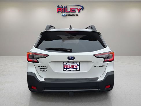 Certified 2023 Subaru Outback Onyx Edition image 6