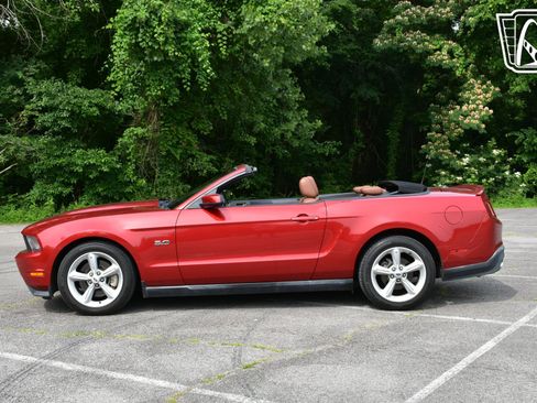 Used 2011 Ford Mustang GT Premium w/ Comfort Pkg image 7