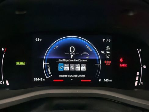 Used 2025 Toyota Camry SE w/ Convenience Package FWD image 20
