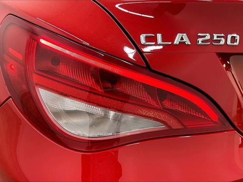 Used 2014 Mercedes-Benz CLA 250 image 28