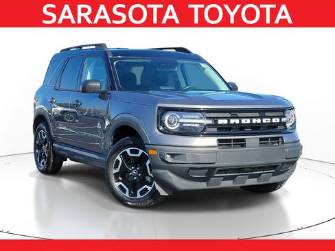 Used 2021 Ford Bronco Sport Outer Banks w/ Outer Banks Package (96D) image 1